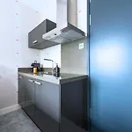 Freshly Renovated W Kitchen And Bathroom * טילבורג