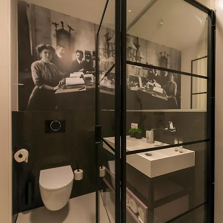 アパート Newly Renovated Apartment, Shower And Fast Wifi