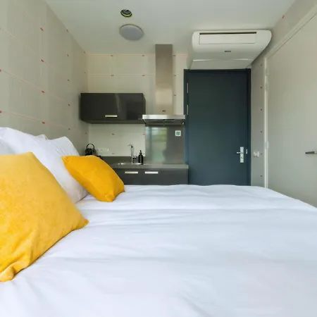 アパート Freshly Renovated W Kitchen And Bathroom ティルブルグ