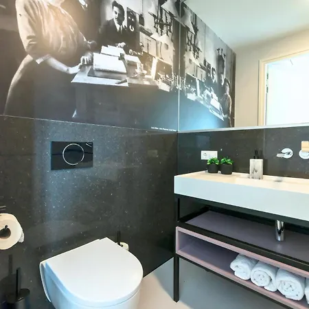 Freshly Renovated W Kitchen And Bathroom Daire *