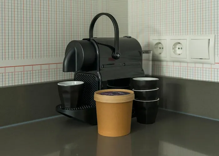 Апартаменты Freshly Renovated W Kitchen And Bathroom